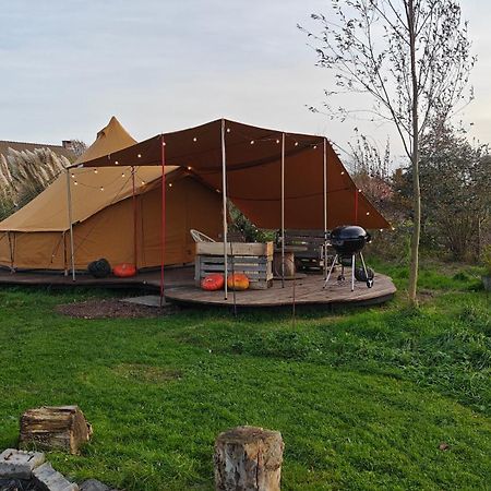 Au Pied Du Trieu, The Glamping Experience Hotel Labroye Exterior foto