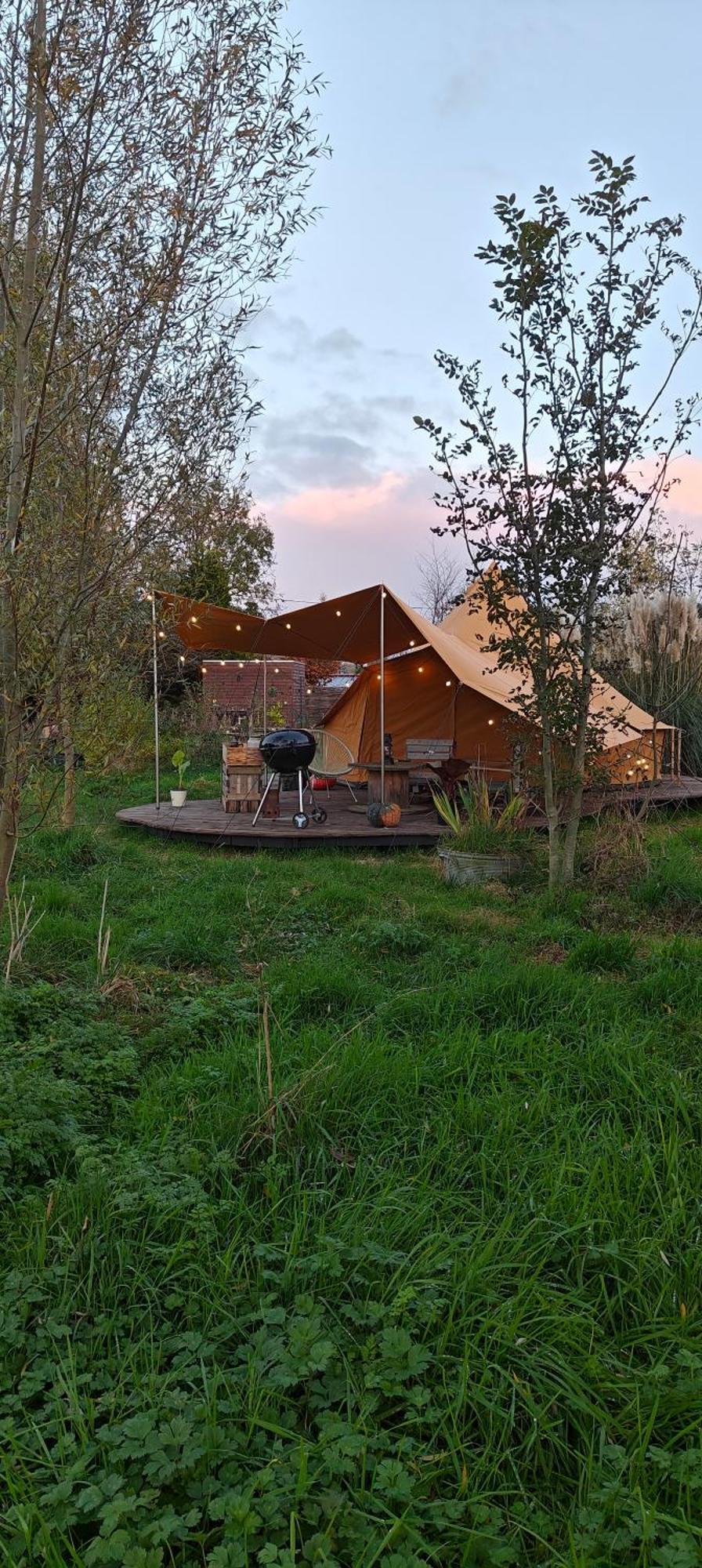 Au Pied Du Trieu, The Glamping Experience Hotel Labroye Exterior foto