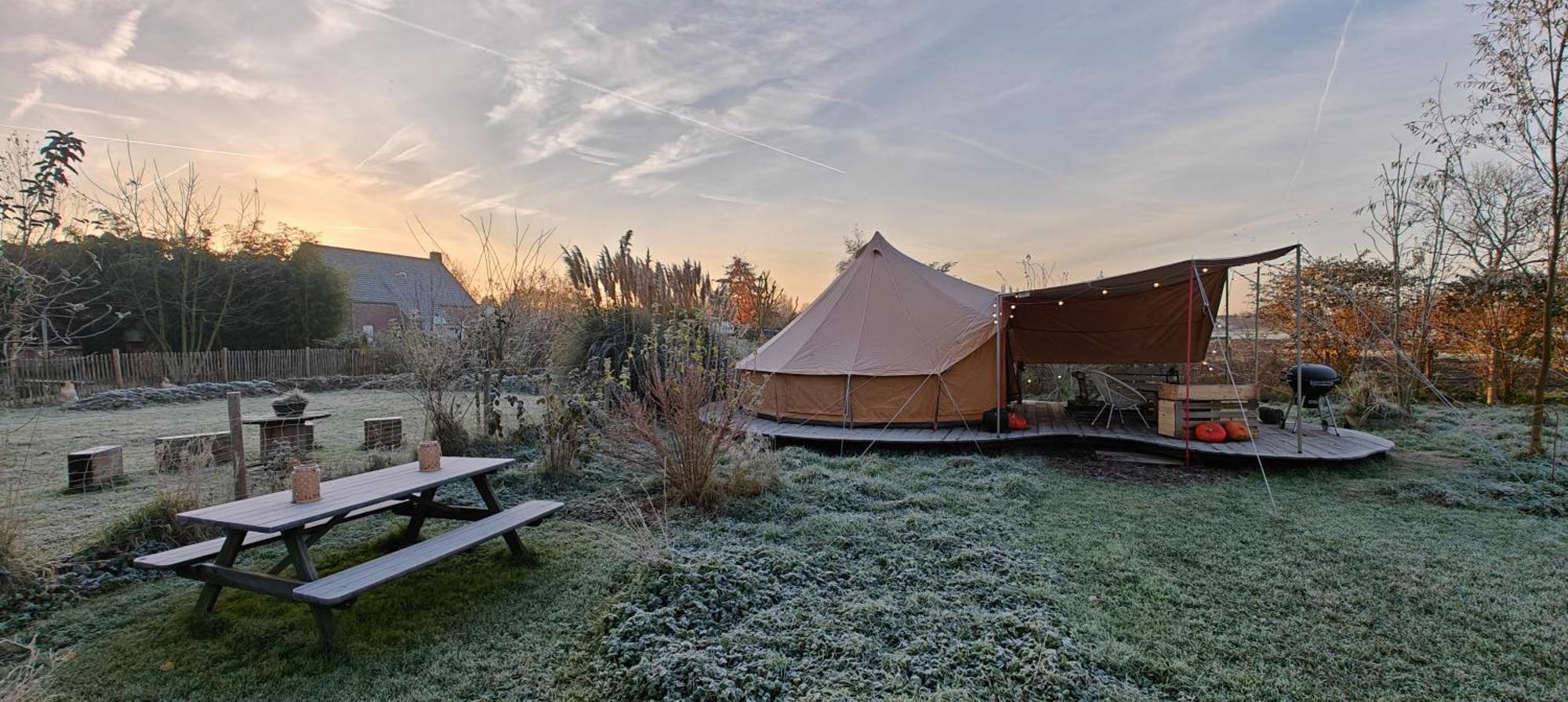 Au Pied Du Trieu, The Glamping Experience Hotel Labroye Exterior foto